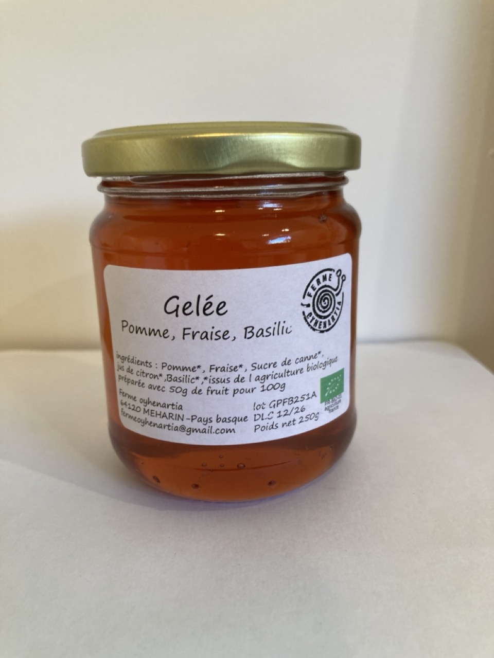 Gelée pomme fraise basilic bio du pays basque